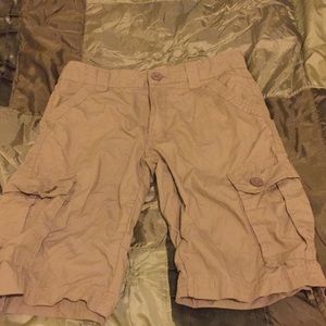 Kaki shorts